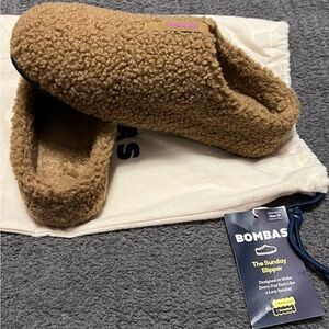 Womens Bombas Sunday Slippers, size 10, brown EUC